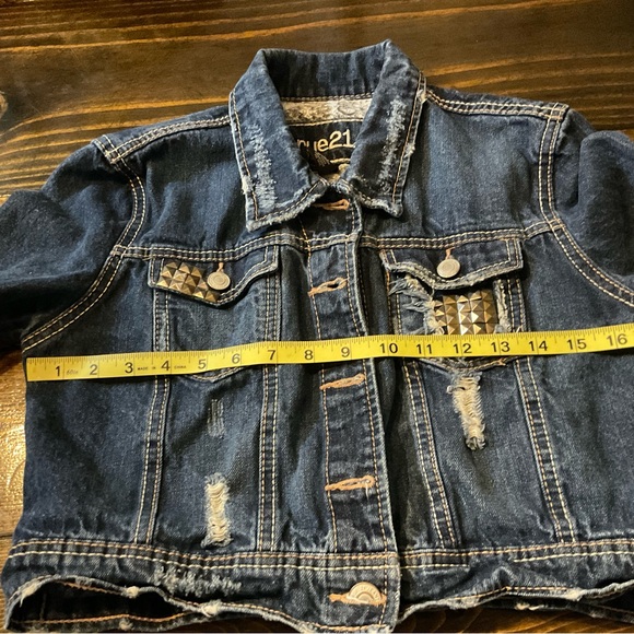 Rue21 Distressed Denim Jacket - Picture 6 of 7